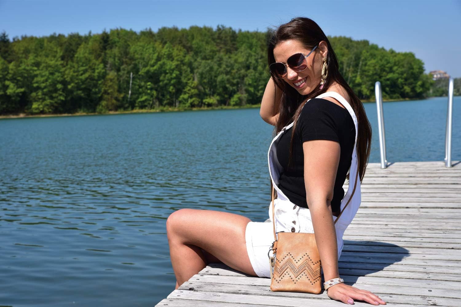 Thumbnail 1 de styleBREAKER Borsa a tracolla mini con zig zag borchie