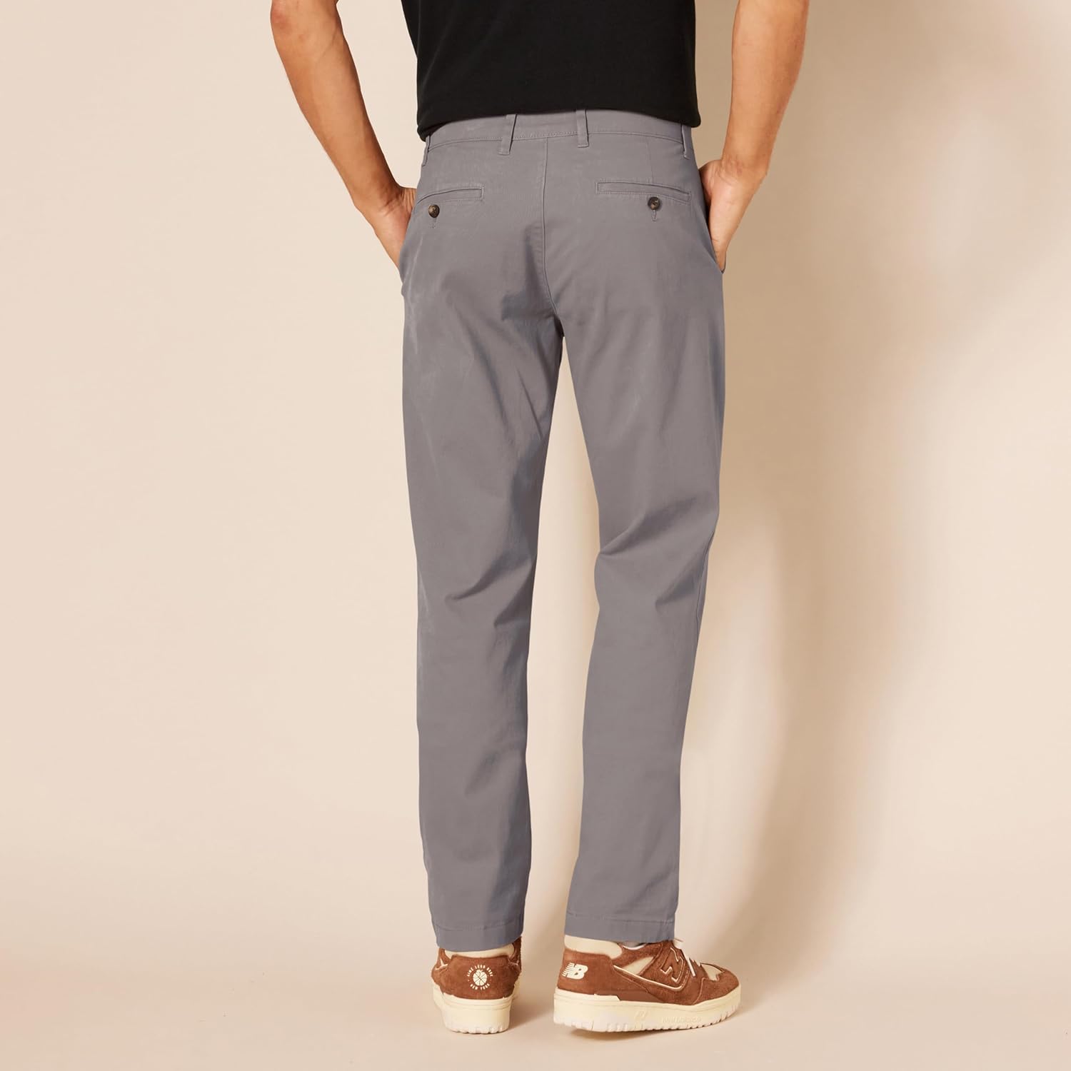 Thumbnail 1 de Amazon Essentials Herren Legere Stretch-Chinohose in sportlicher Passform (auch in Übergröße)