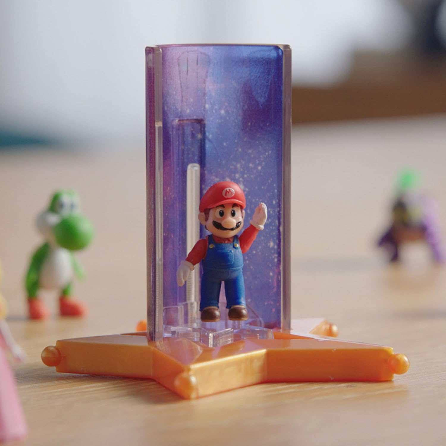 Detalle de The Super Mario Galaxy Movie 1.5” Mini Figures 6-Pack with Star Launcher Accessory