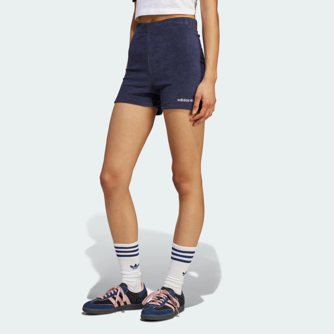 Detalle de Towel Shorts de Adidas en azul: guía de compra y uso real