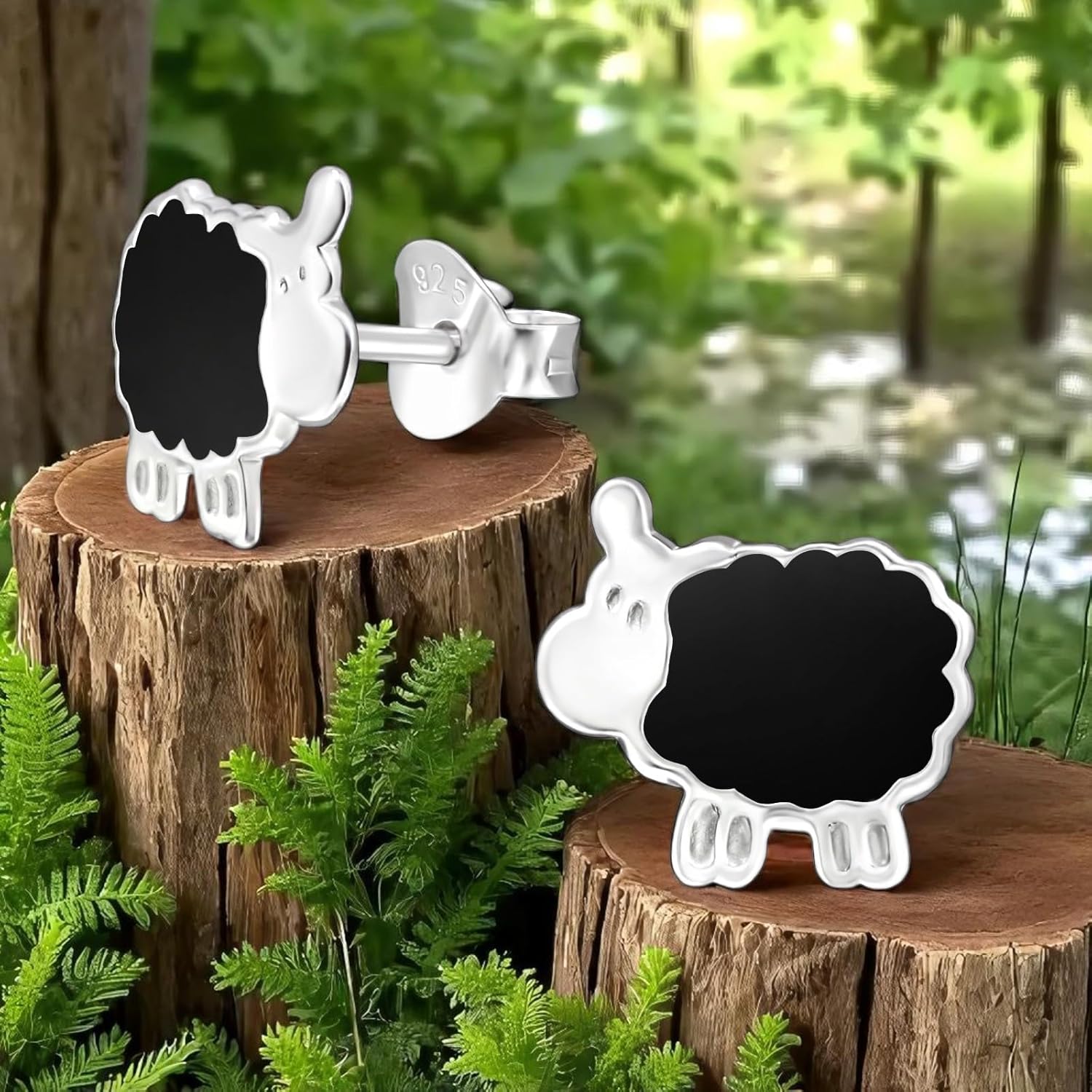 Detalle 2 de Zenvie Sterling Silver Sheep Stud Earrings with Gift Box (10mm x 9mm)