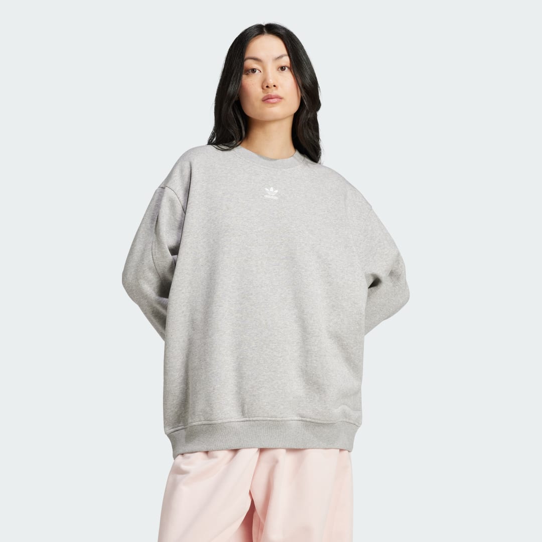 Detalle de Sudadera larga holgada de felpa y cuello redondo Essentials de Adidas