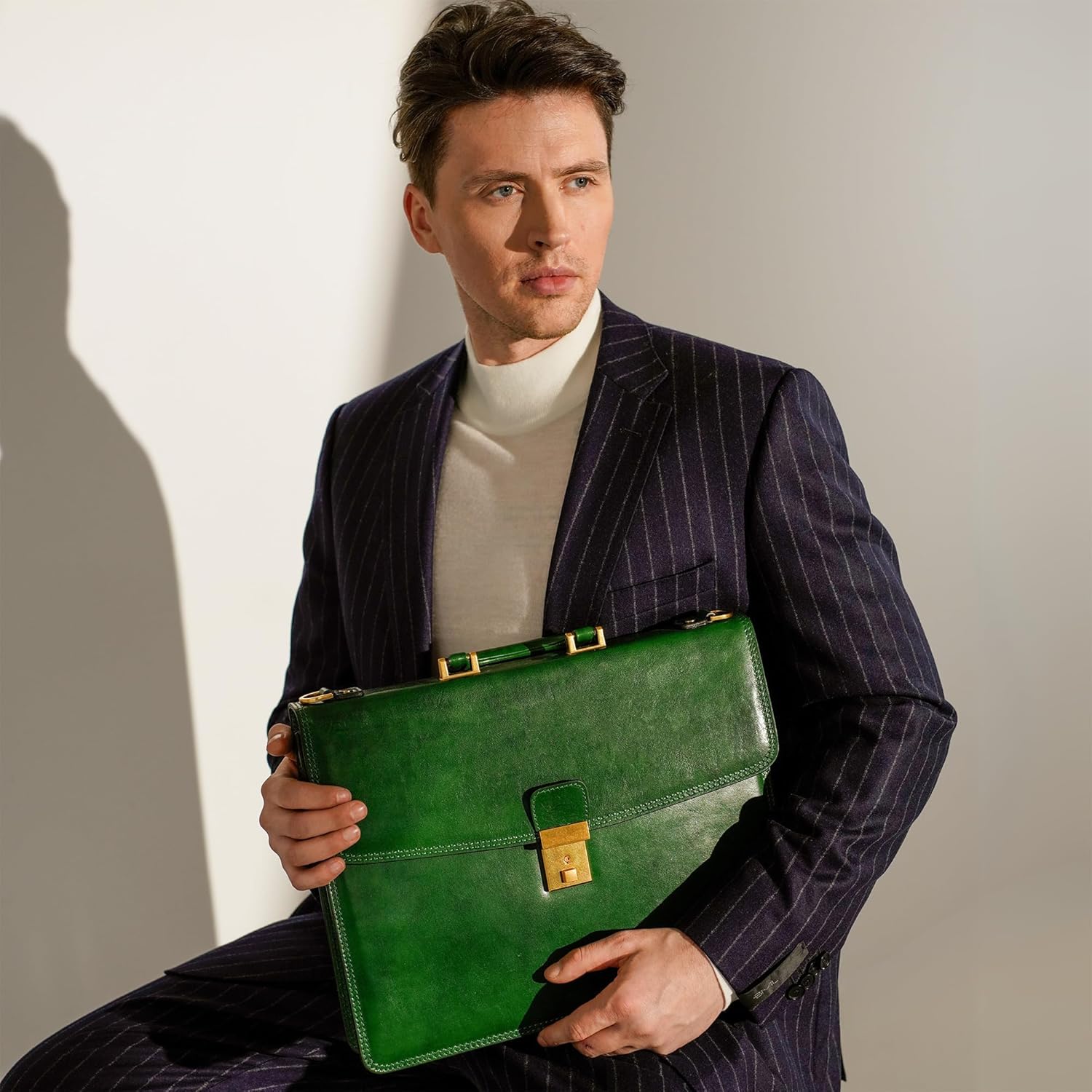 Thumbnail 2 de Time Resistance Leather Briefcase: Full Grain Handmade Attache for Everyday Professionals