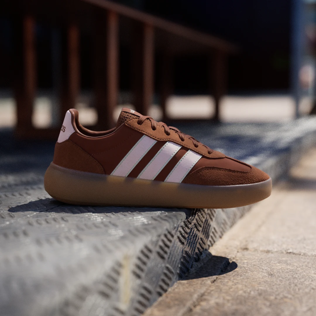 Detalle 2 de Zapatilla Barreda Decode de Adidas: motor urbano en color marrón