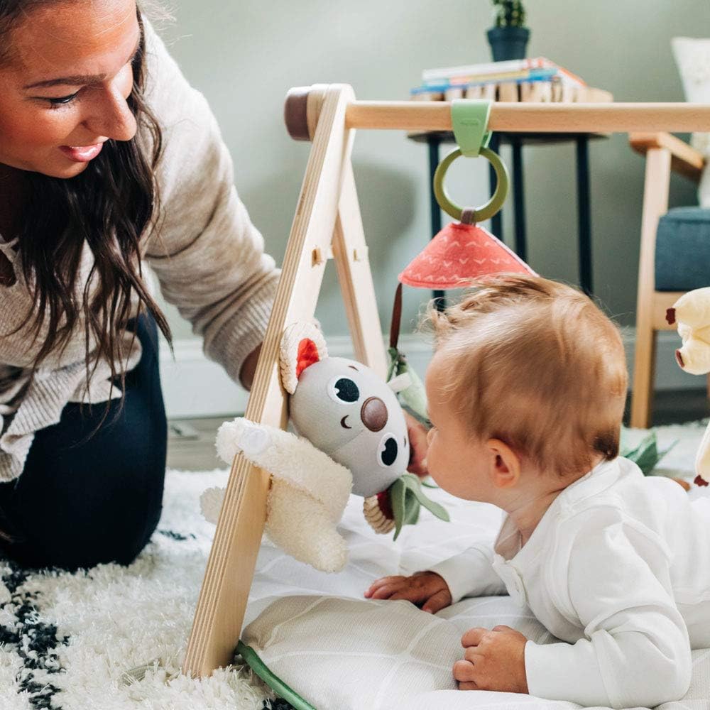 Detalle de Tiny Love Luxe Developmental Gymini wooden baby play gym with music (0+ months) in boho chic style