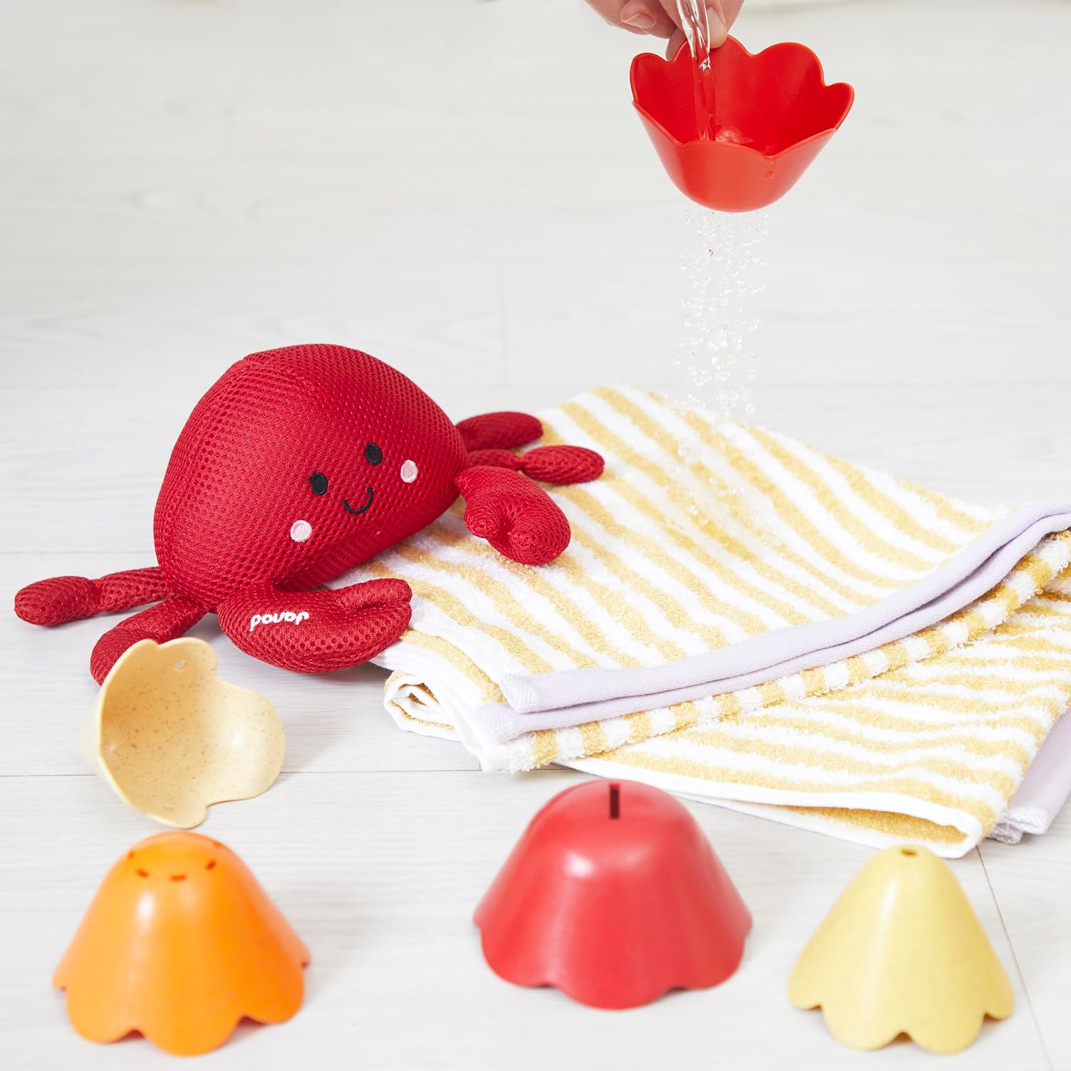 Thumbnail 6 de Janod Hermit Crab Bathtime Toy 6 cups