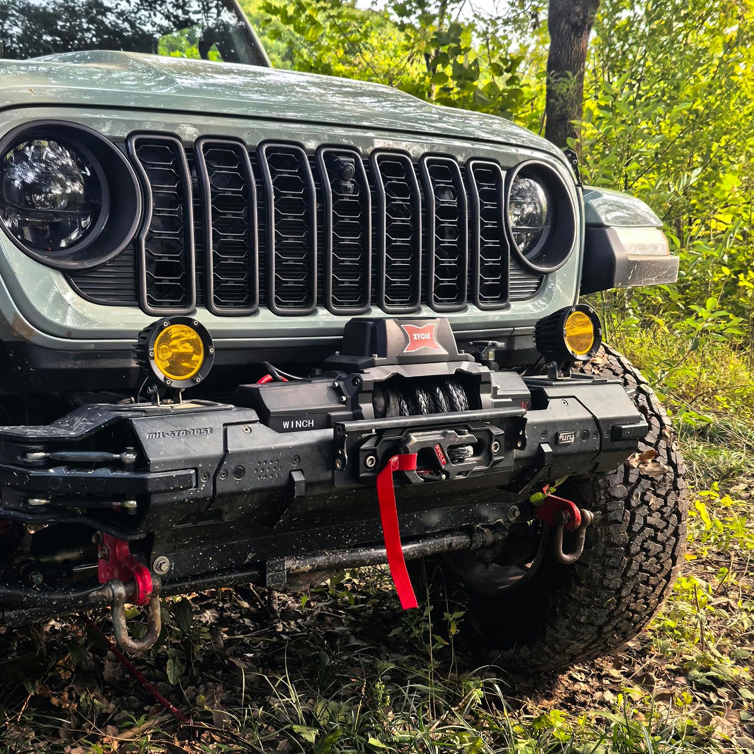 Detalle 2 de XYCLE 12000lbs Electric Winch 12V IP68 Waterproof
