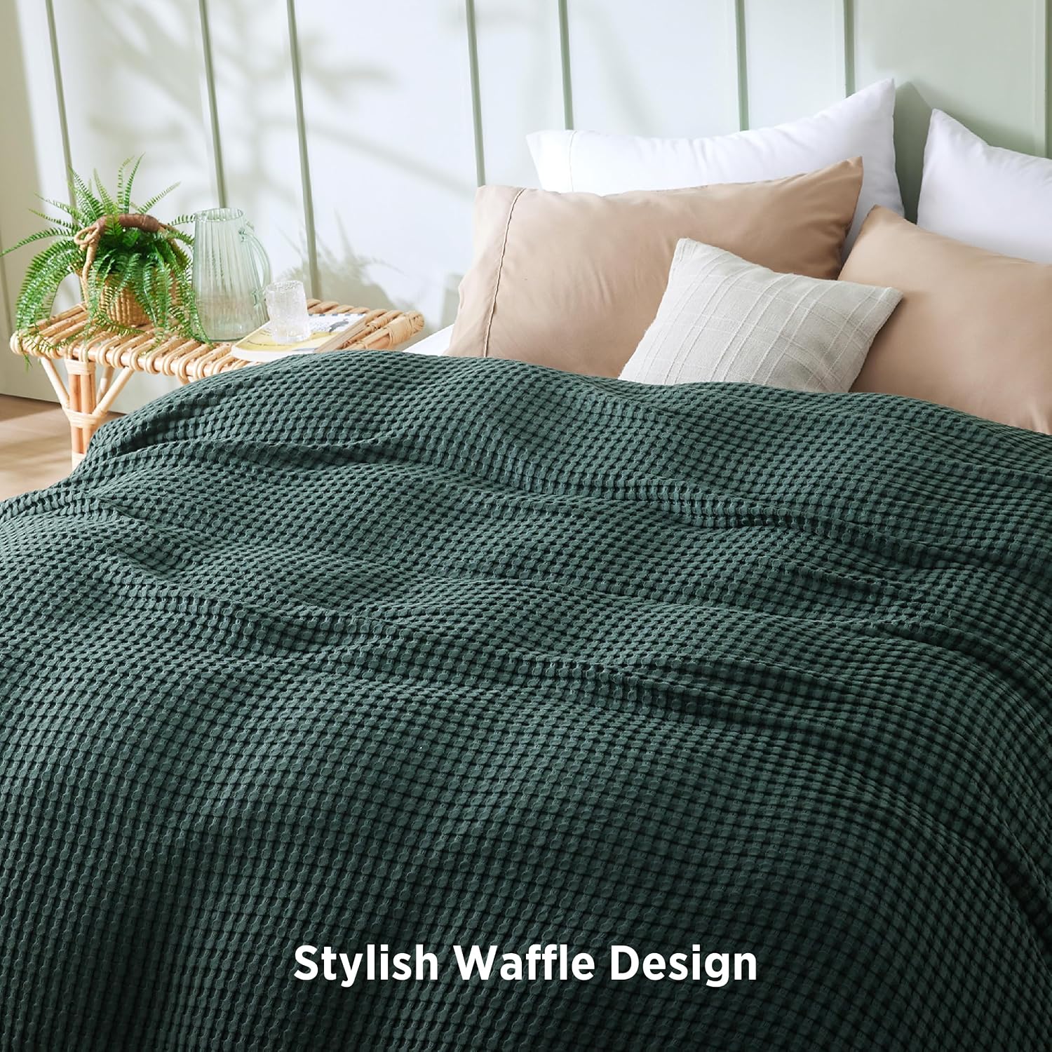 Detalle 1 de Bedsure Cooling Waffle Blanket, Queen 90" x 90", Cotton-Rayon Blend, Dark Green