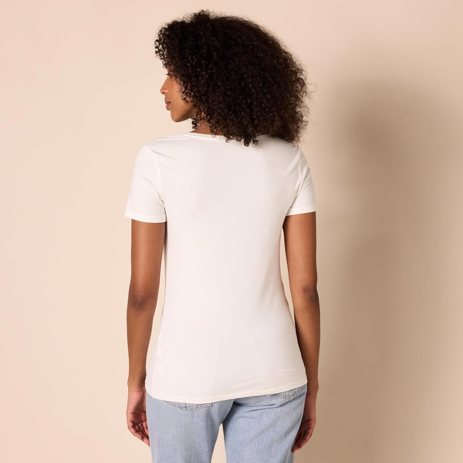 Thumbnail 1 de Amazon Essentials Damen Regular-Fit Kurzarm-T-Shirt mit U-Ausschnitt, Baumwoll-Modal-Mischung – 2er-Pack (in Übergröße)