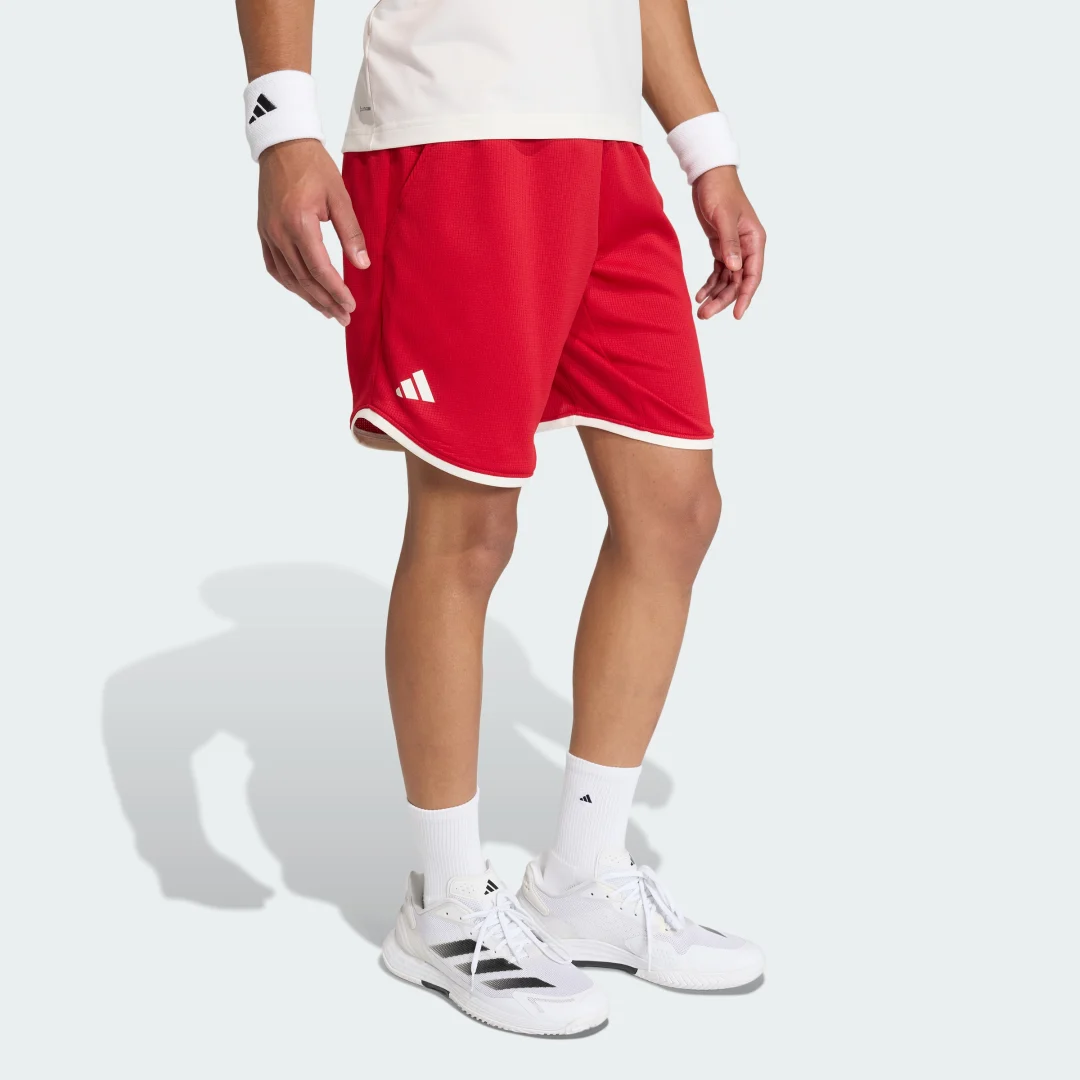 Detalle de Pantalón corto Tennis Classics de Adidas—rojo, para juego y ocio