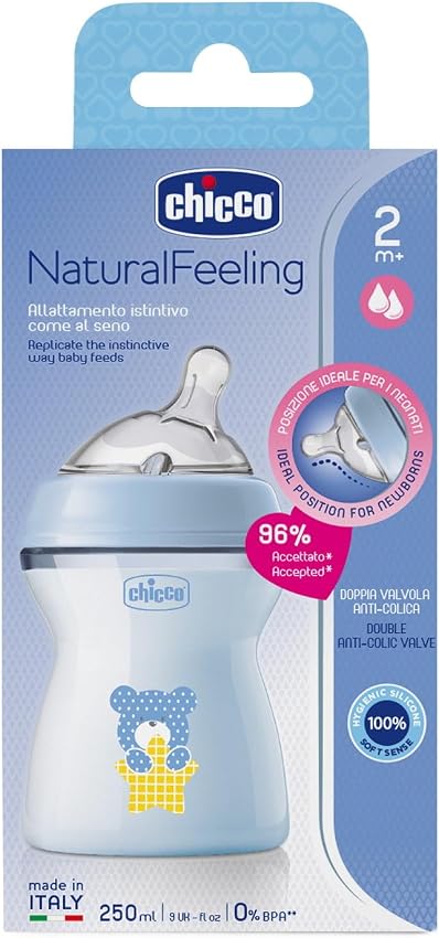 Detalle 2 de Chicco NaturalFeeling Biberón Anticólicos 250 ml azul