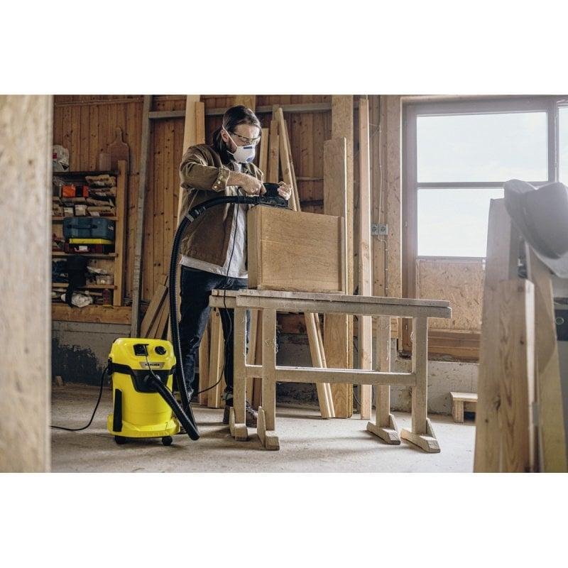 Detalle de Aspiradora industrial Kärcher WD 3 P 1000W 17 litros Amarillo