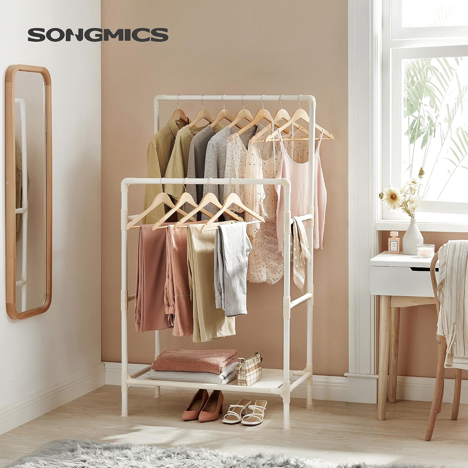 Detalle de SONGMICS Stand Appendiabiti con 2 barre RDR01WT, bianco, struttura in metallo da terra