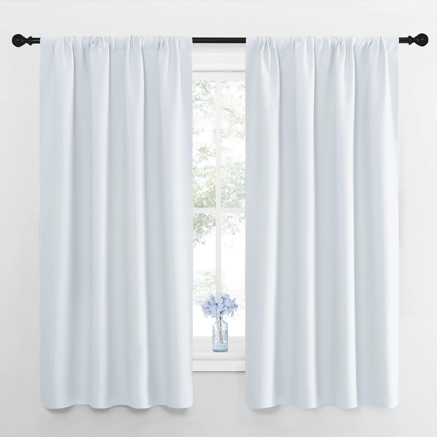 Detalle de NICETOWN Room-Darkening Curtain Panels, 42 x 63 Inches