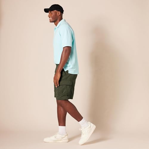 Thumbnail 7 de Amazon Essentials Men's Classic Fit 10" Cargo Shorts with Pockets (Dark Olive, 40W)