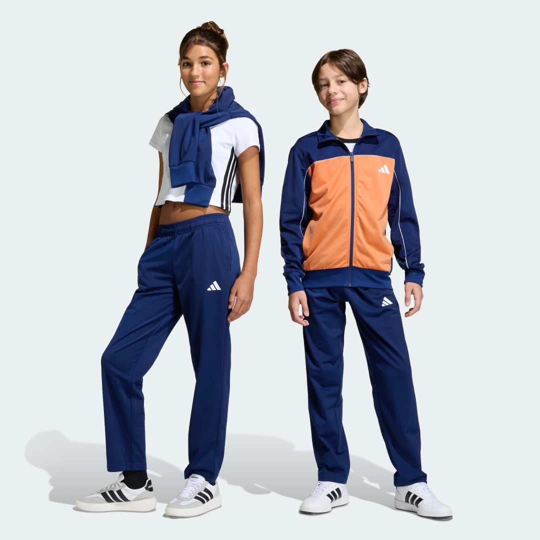 Detalle de Chándal de punto Colour Pop de Adidas: confort y color azul para el día a día