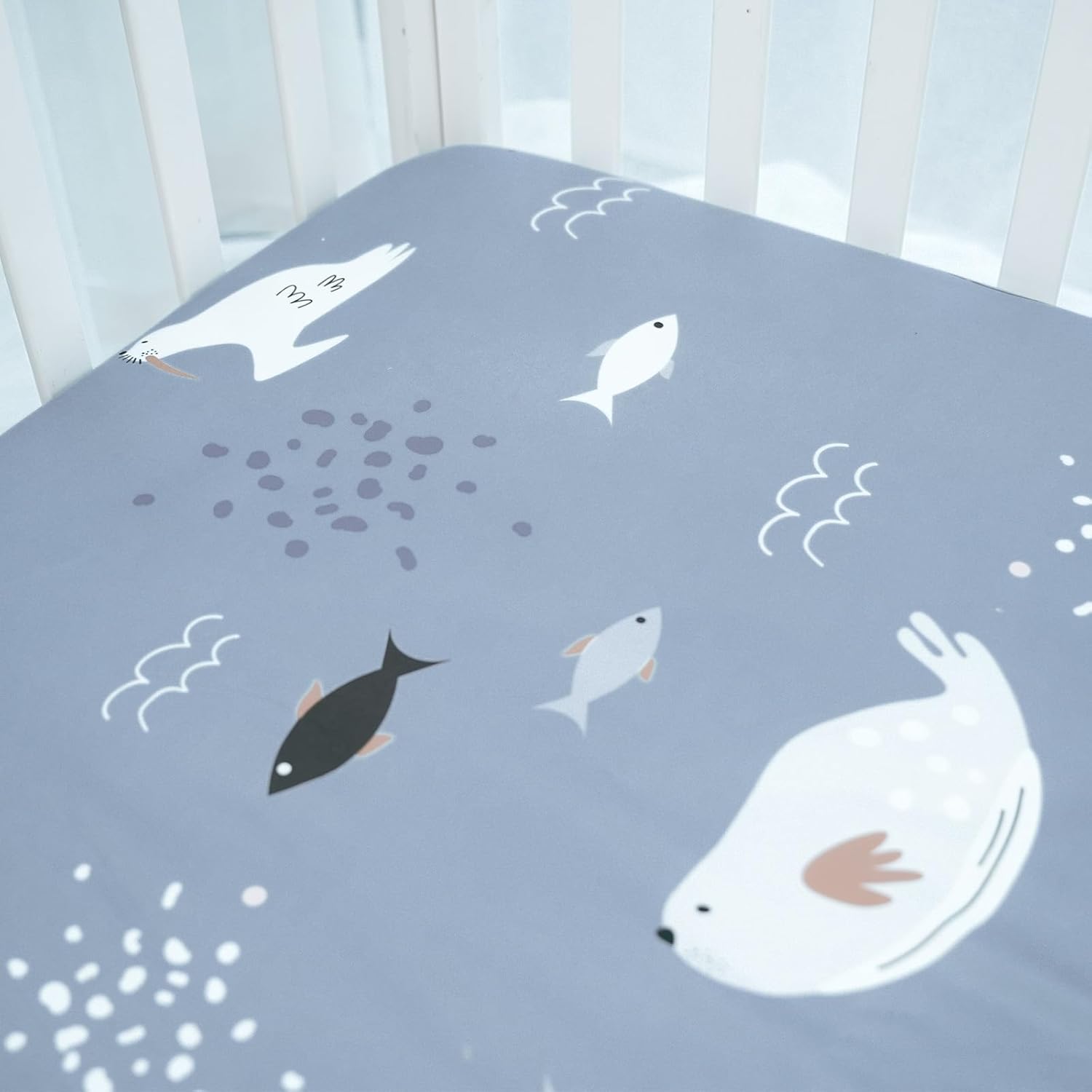 Detalle de 2 Pack Cot Sheets: 120 x 60 cm Microfibre Fitted Sheets (Whales) for Bassinet/Oval Cribs