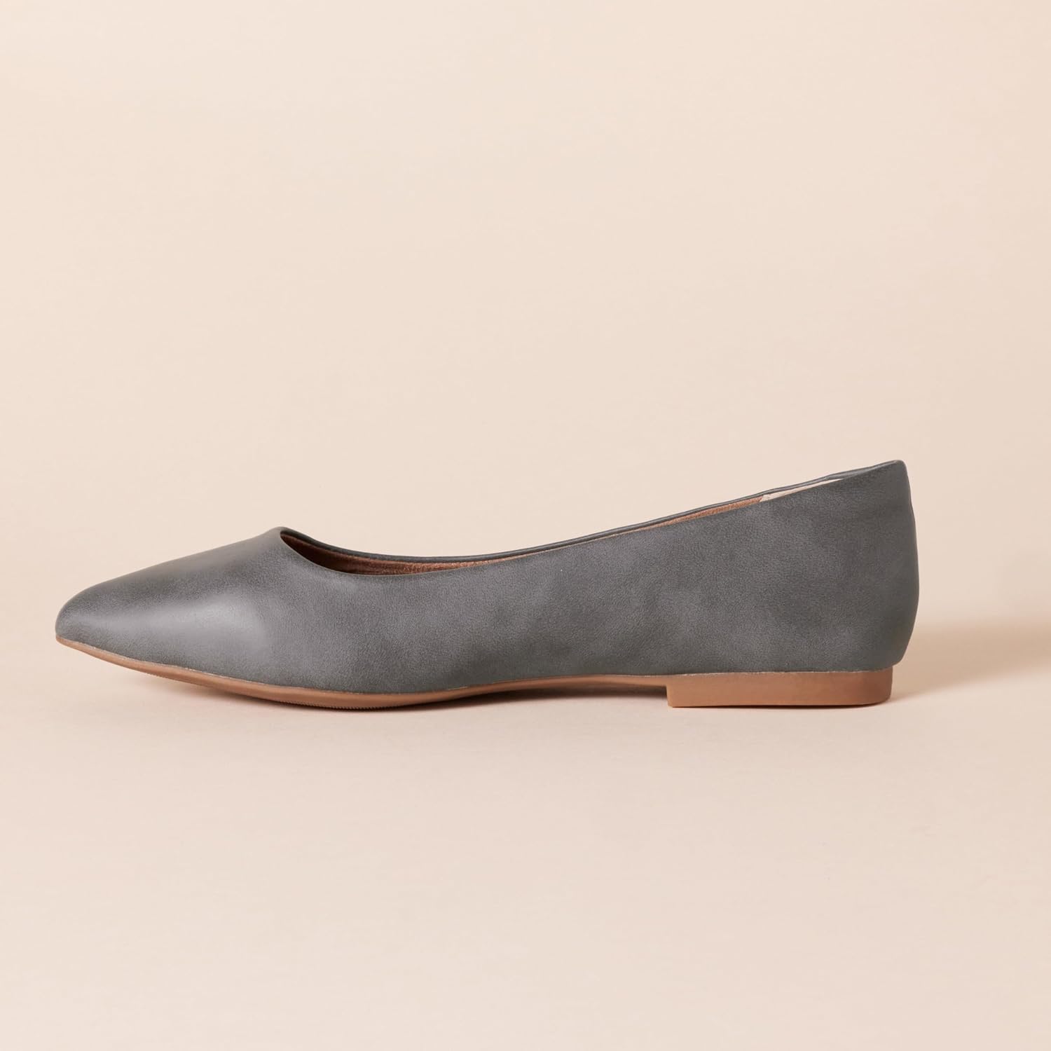Thumbnail 1 de Amazon Essentials Women’s Pointed-Toe Ballet Flat