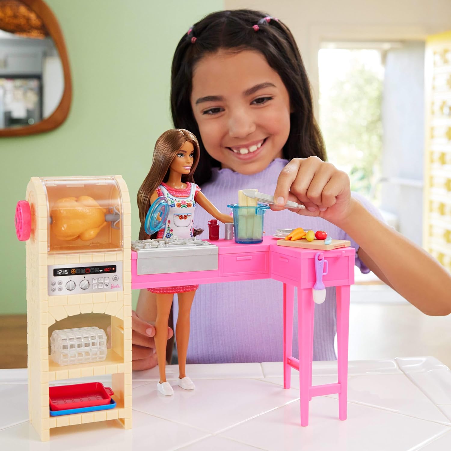 Thumbnail 1 de Barbie Teresa - La Ricetta dell'amicizia: set cucina con bambola Teresa (20 accessori)