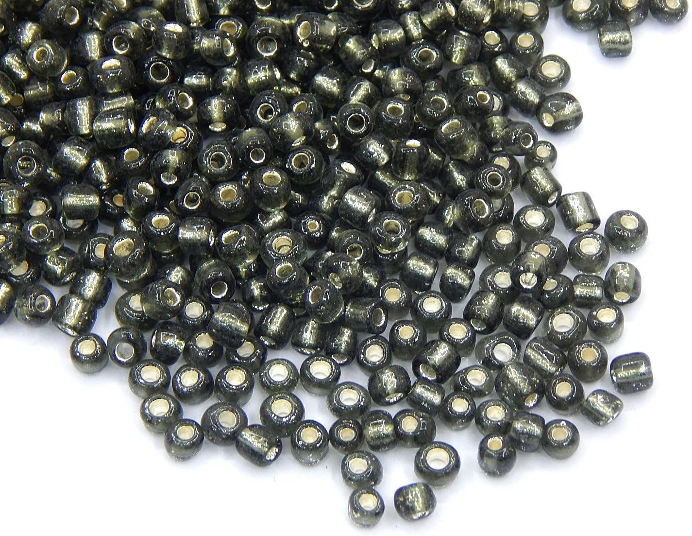 Thumbnail 3 de Perlin Rocailles Glasperlen Indianerperlen Saatperlen Pony Perlen 4 mm, 6/0 (1100 Stück) – Grau mit Silbereinzug