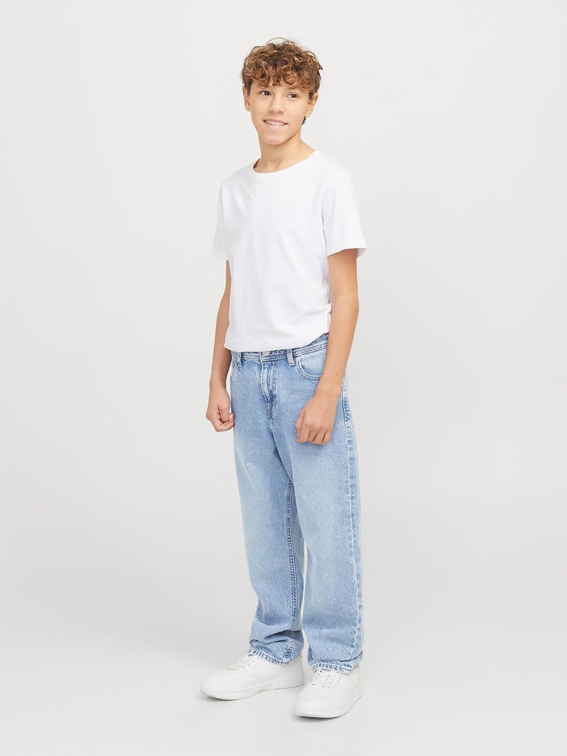 Detalle de JACK & JONES JJichris Relaxed Fit Jeans – Practical Everyday Denim