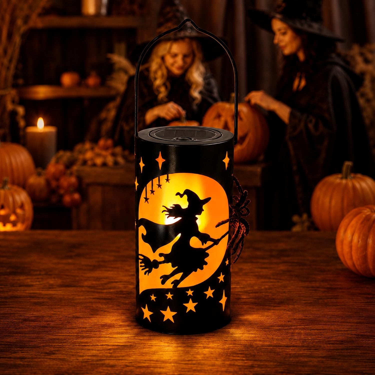 Detalle de Mantunt SLANTN-HLW-WIC04 Solar Halloween Witch Lantern with Flickering Orange Flame