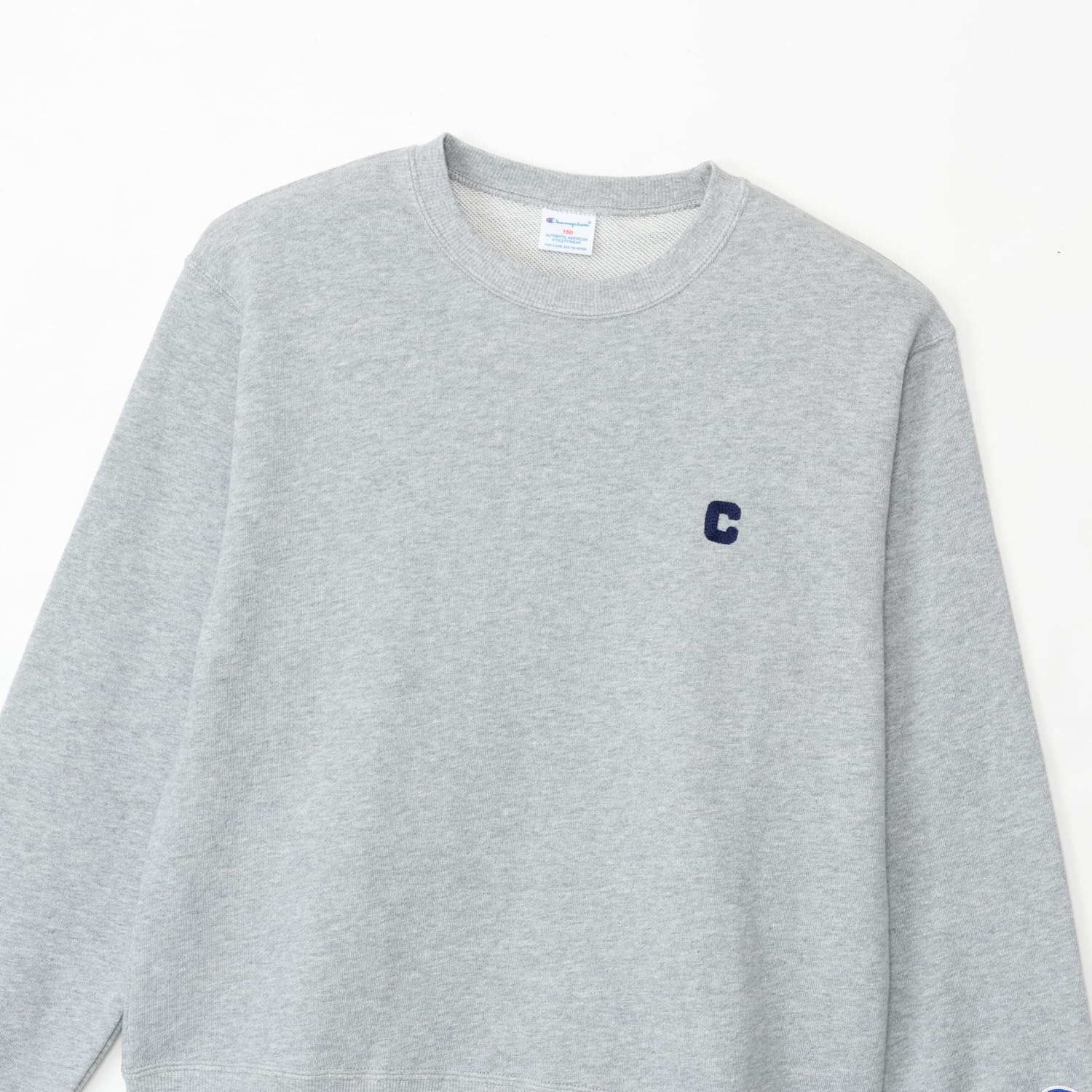 Detalle de Champion CKSA005Z キッズ クルーネックスウェット 綿100%・長袖・胸元ロゴ刺繍