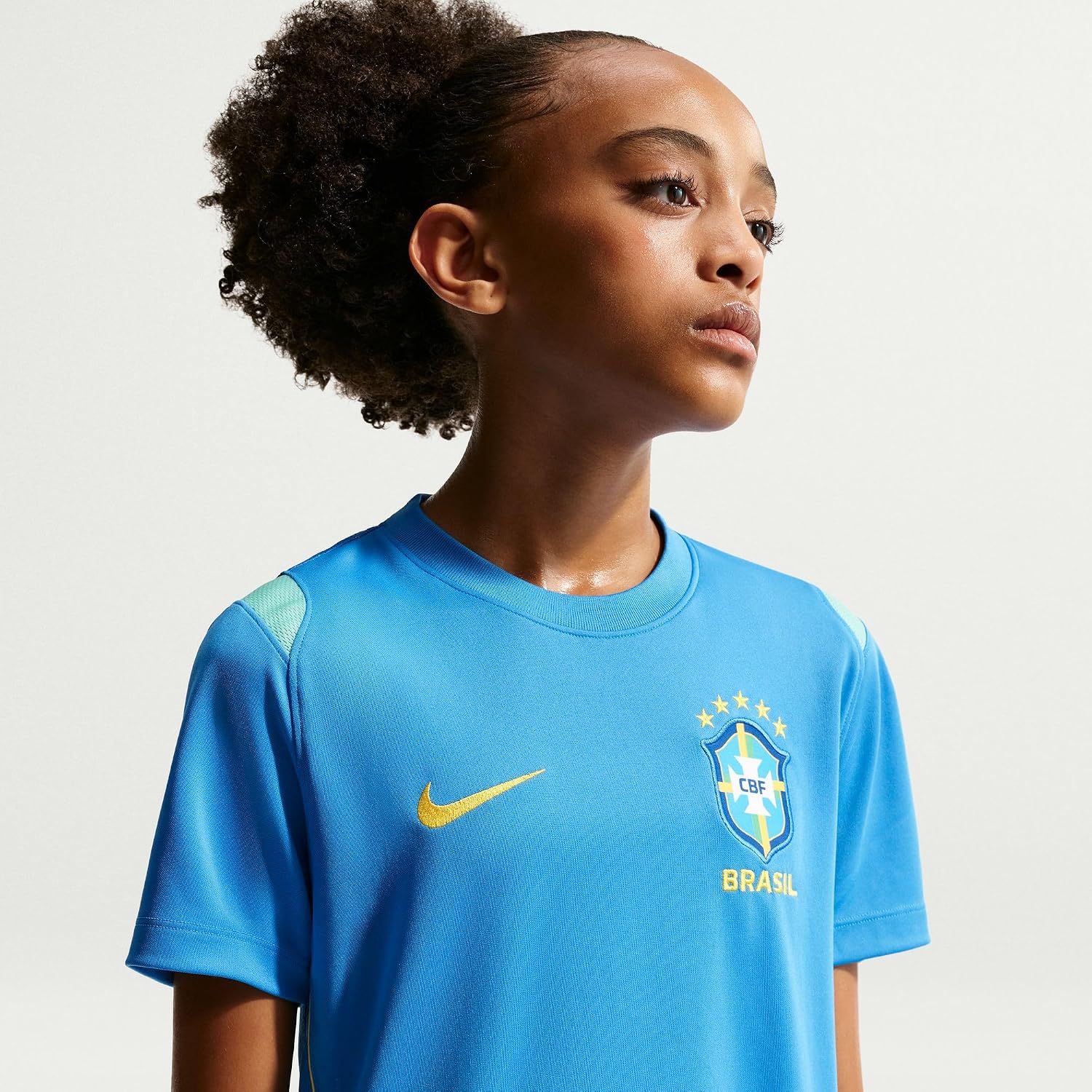 Detalle de Nike Brasilien Academy Pro IB5523-435 – dziecięca koszulka piłkarska Dri-FIT