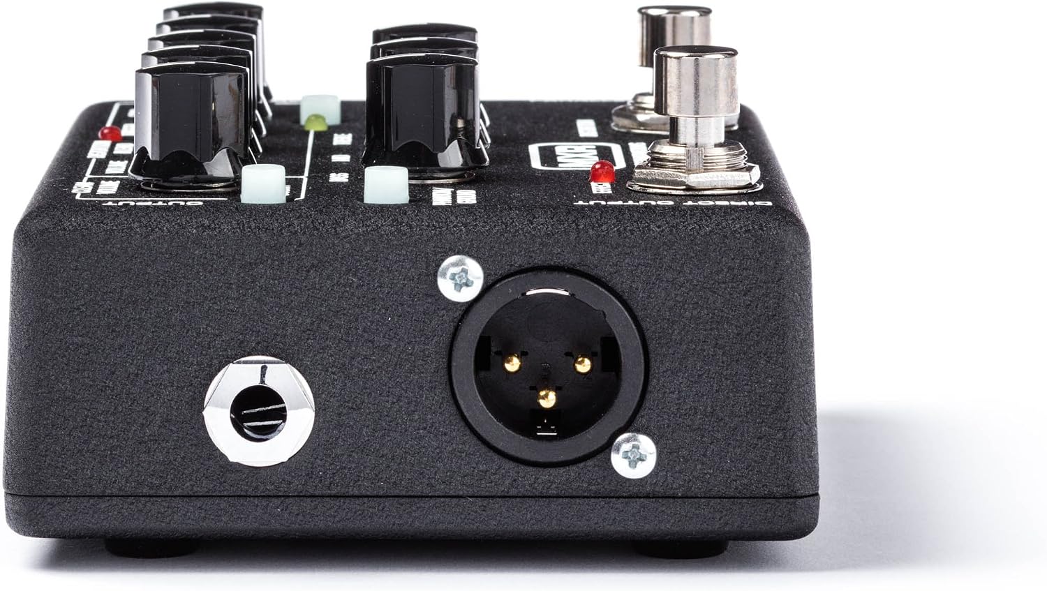 Detalle de MXR M80 Bass D.I.+ basvoorversterkerpedaal met clean- en distortionkanalen