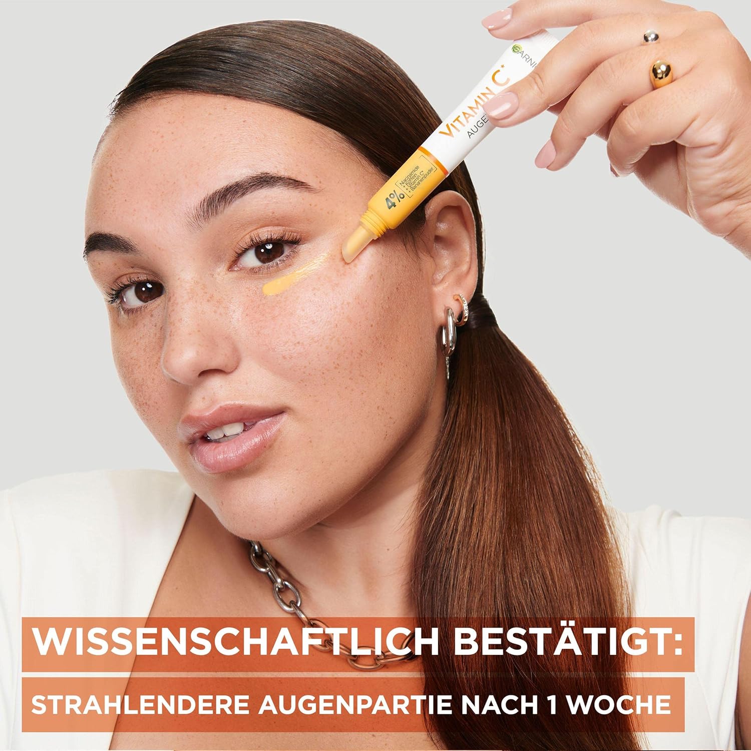 Detalle 2 de Garnier SkinActive Vitamin C Glow Booster Anti-Müdigkeits Augencreme 15 ml
