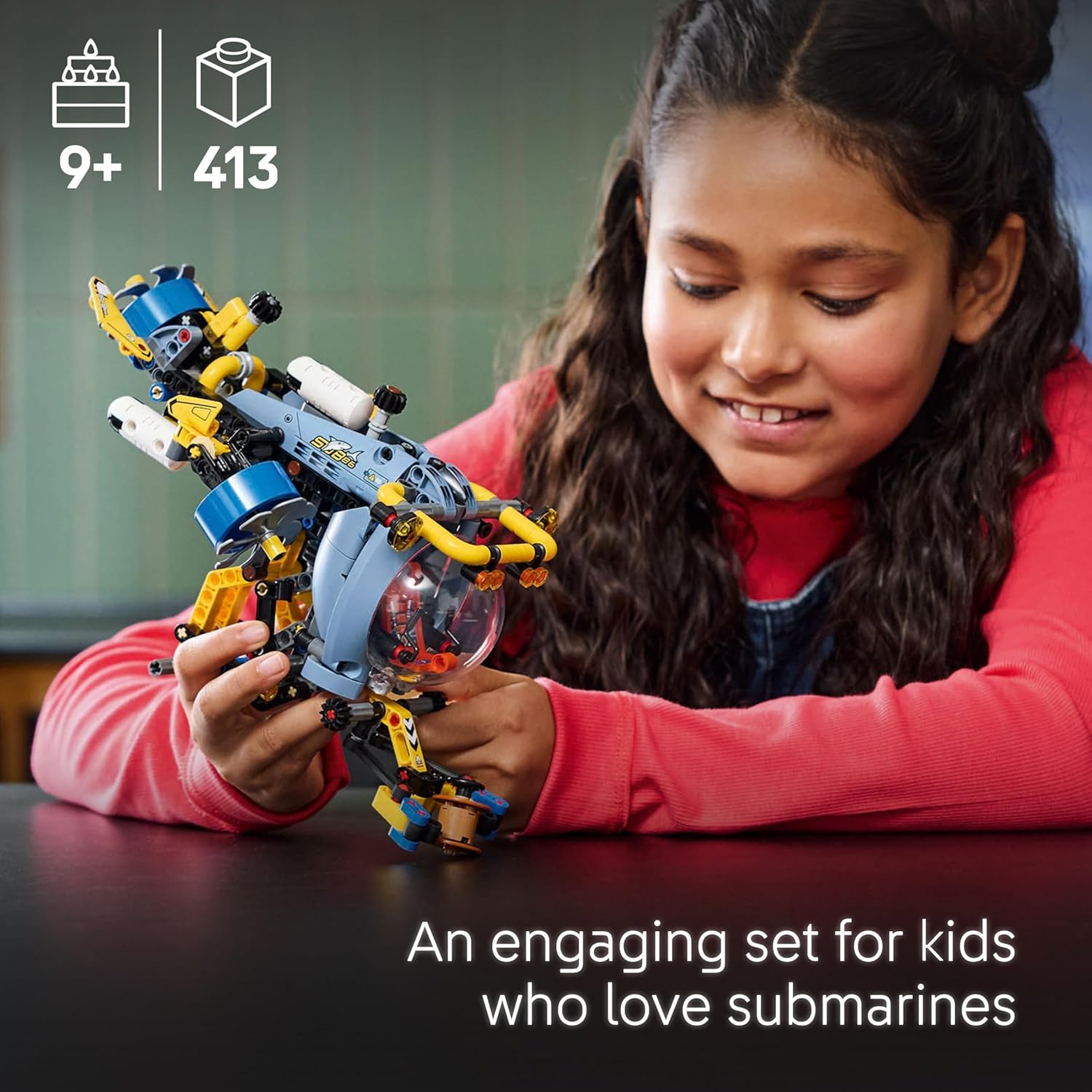 Detalle 2 de LEGO Technic Deep-Sea Research Submarine 42201 – A practical, imaginative build for budding engineers