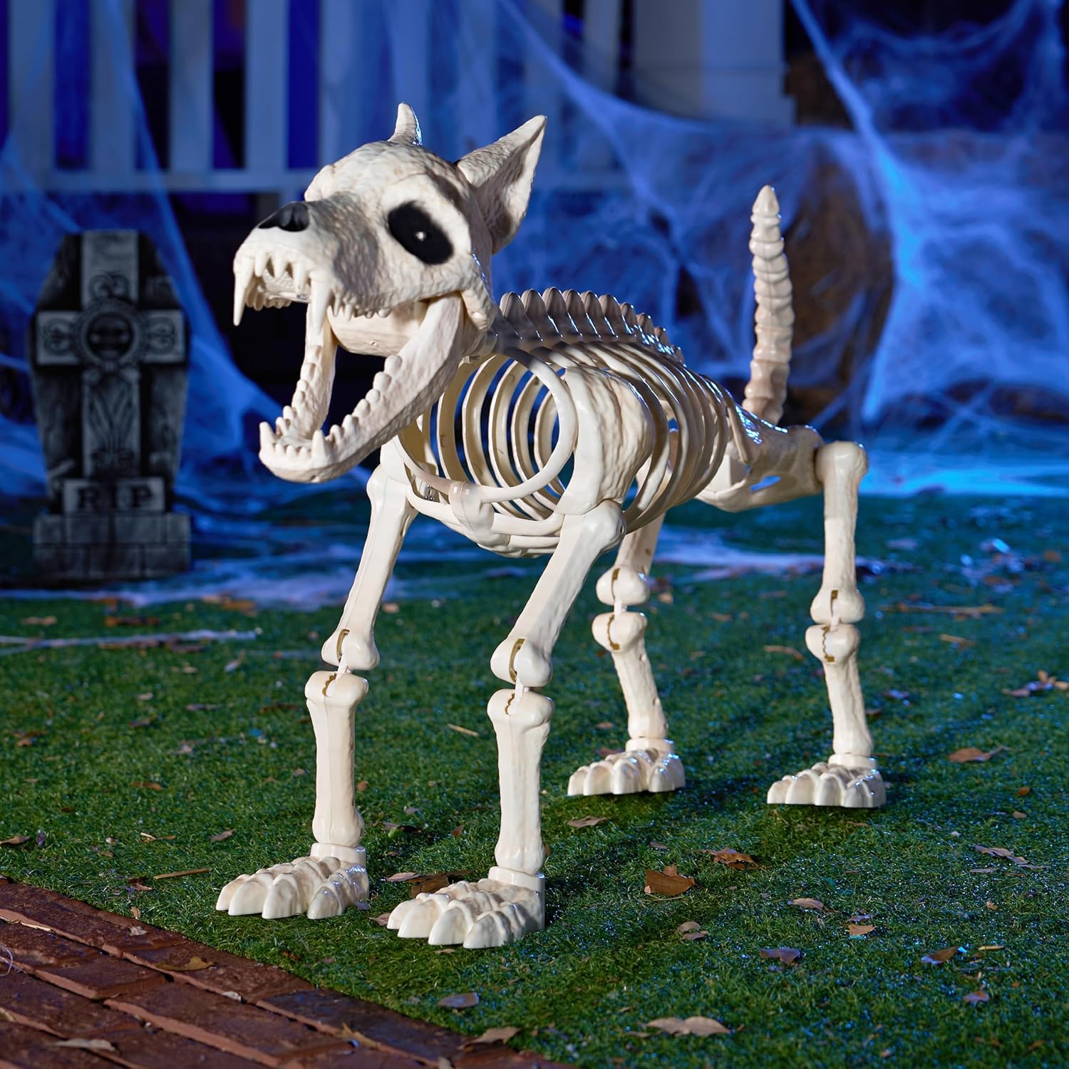 Detalle 2 de JOYIN 16280 Howling Wolf Skeleton Dog, 34-Inch Halloween Decor with Red LED Eyes