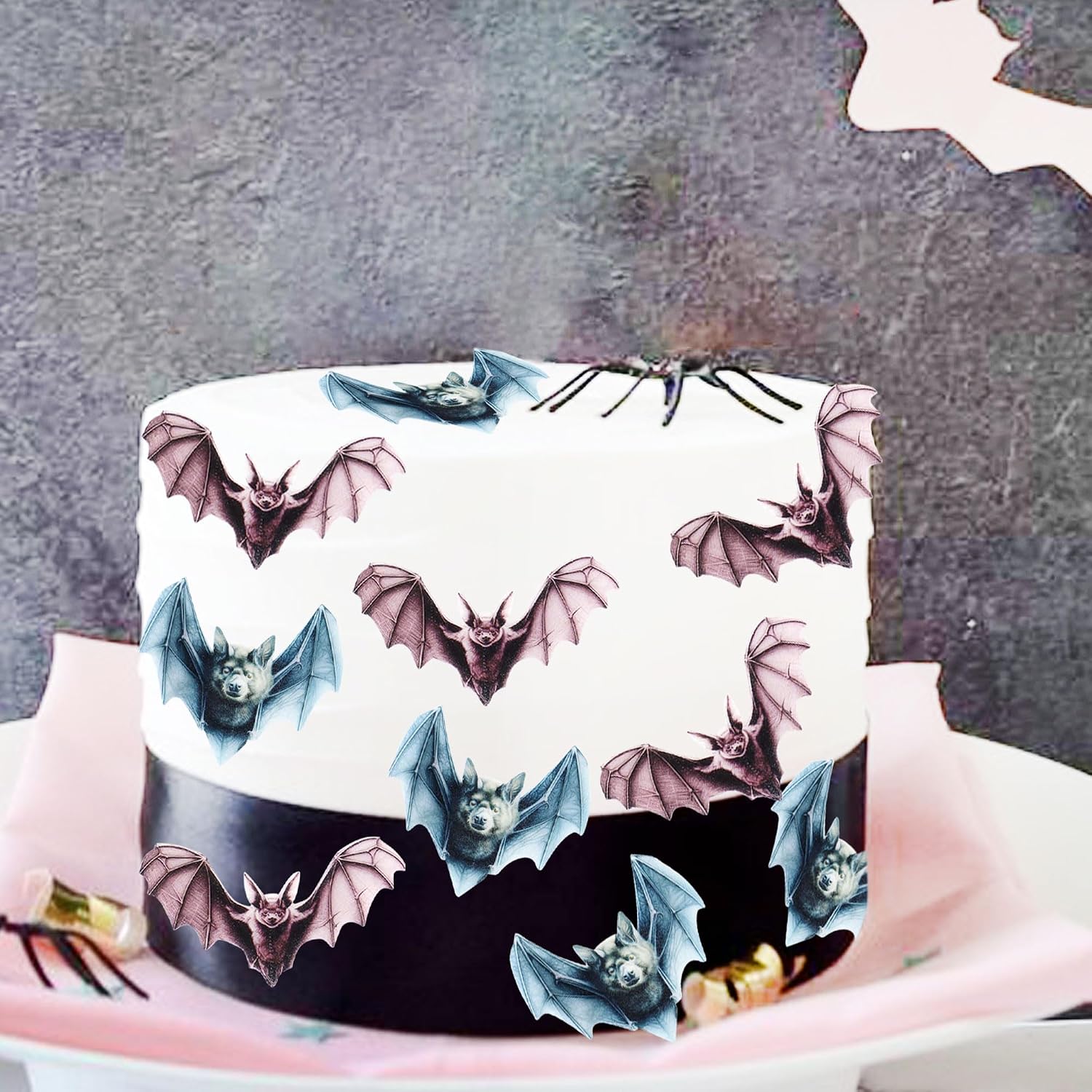Detalle de Ercadio Edible Halloween Bat Toppers, 40-Piece Purple Wafer Paper Set