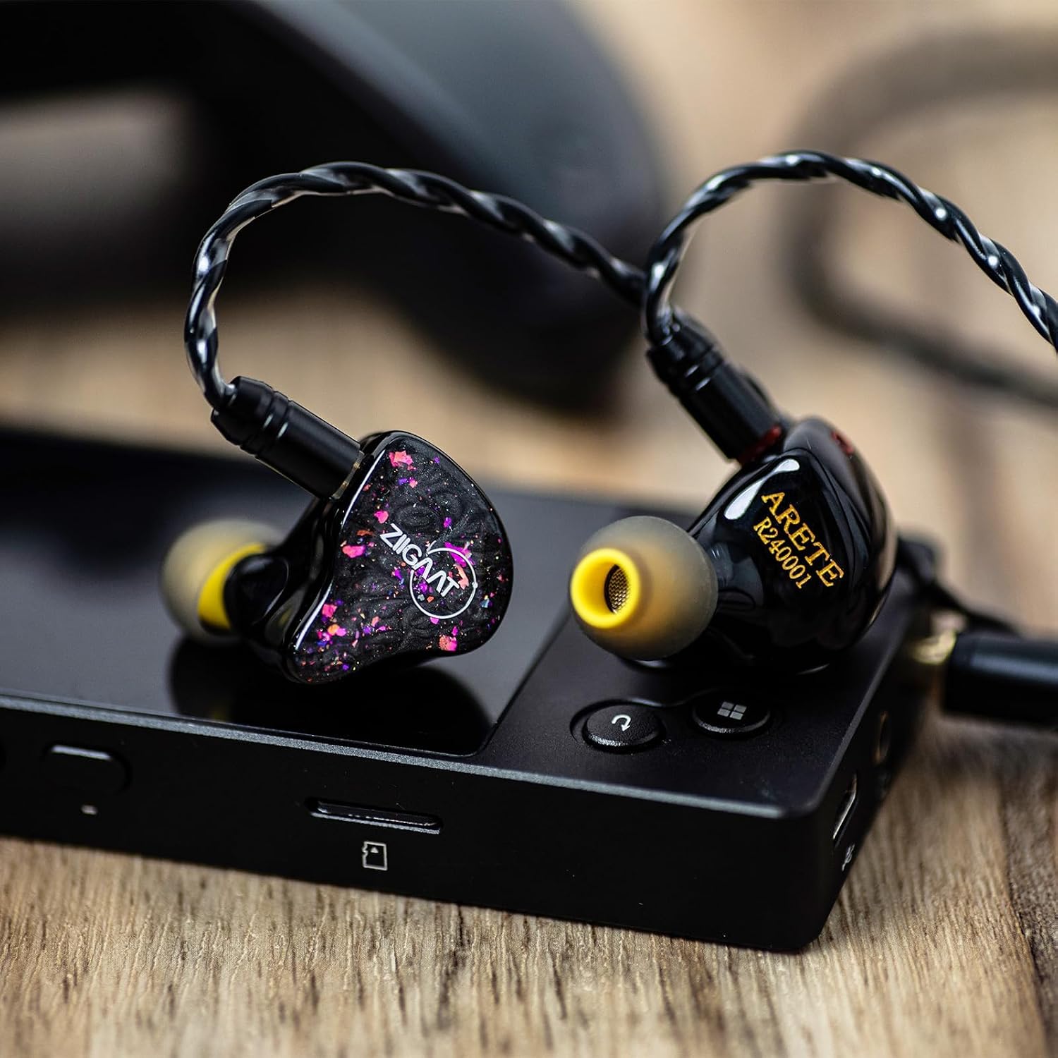 Thumbnail 4 de Linsoul ZiiGaat Arete 1DD+4BA hybrid IEM