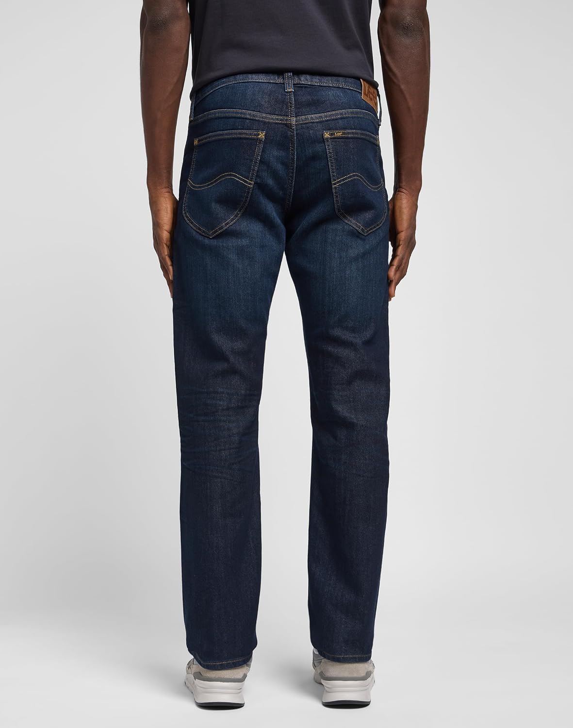Detalle 2 de Lee Men’s Daren Zip Fly Regular Straight-Leg Jeans (Strong Hand Blue)