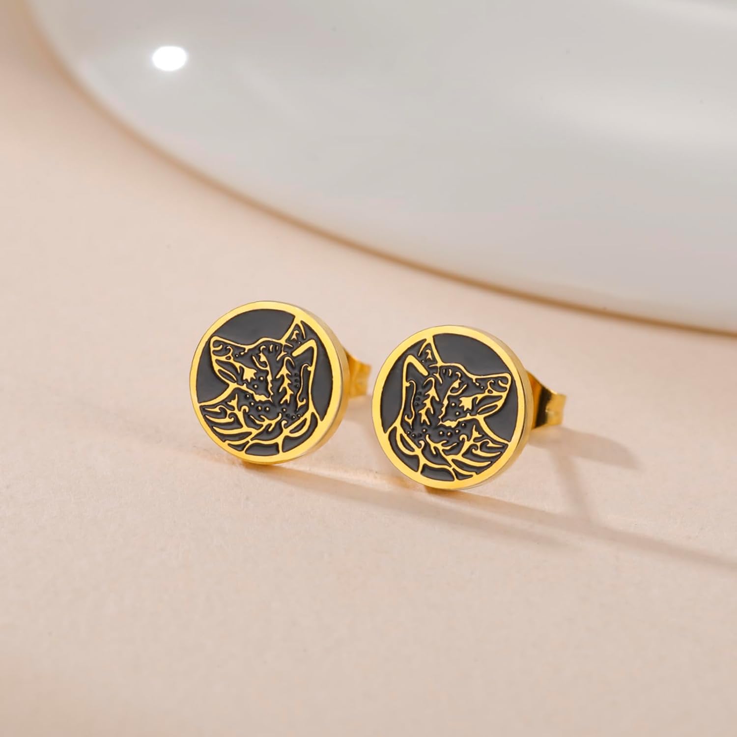 Thumbnail 1 de Dreamtimes Vintage Wolf Ohrstecker aus Edelstahl – Gothic/Wikinger-Look als Piercing-Stud