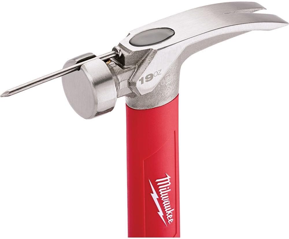 Detalle de Milwaukee 48-22-9316 クロー付きハンマー 19オンス、グラスファイバーハンドル・一体型マグネット
