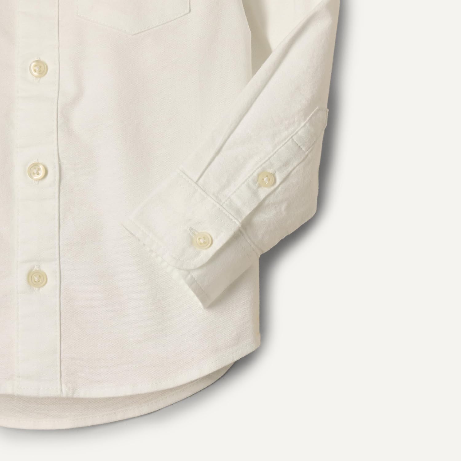 Detalle 2 de Amazon Essentials x Sofia Grainge Toddler and Baby Boys' Stretch Oxford Collar Shirt