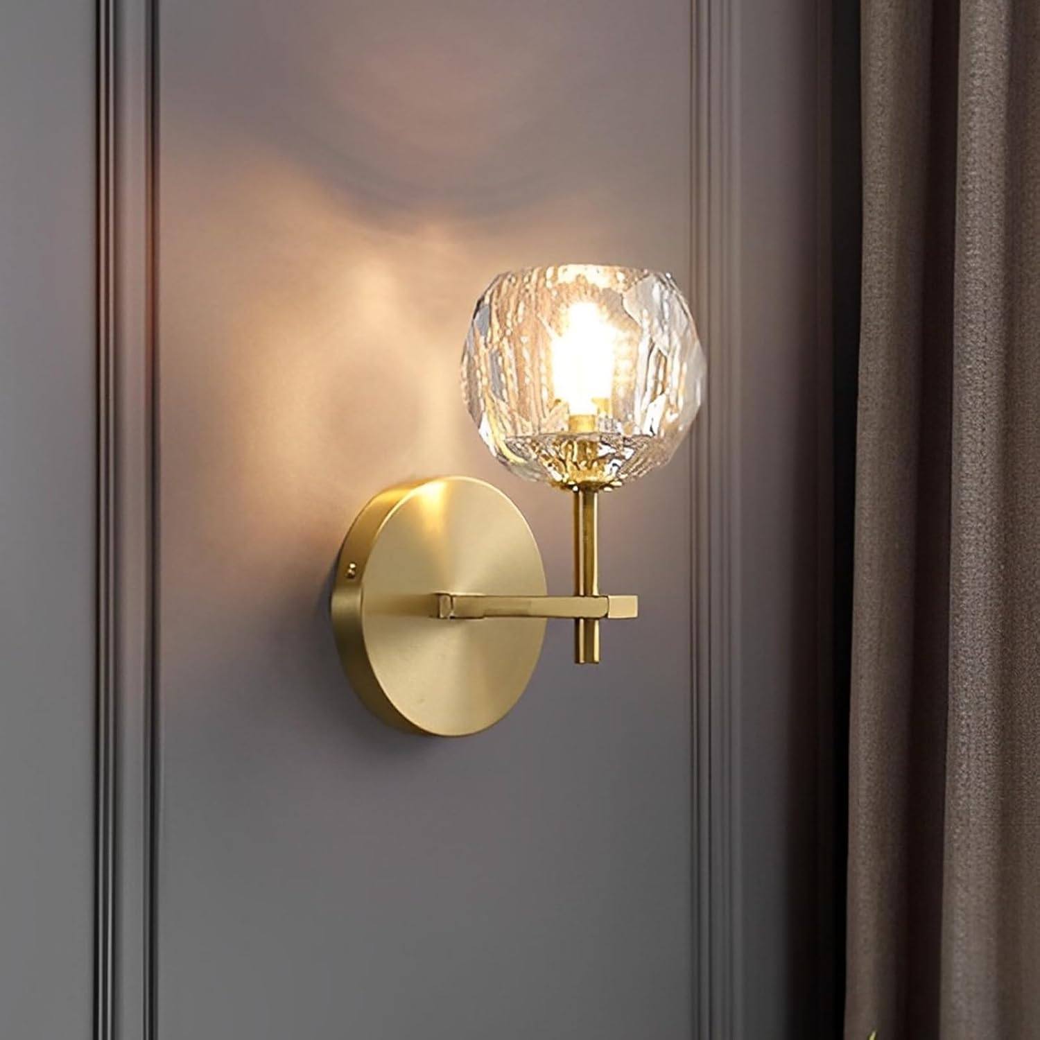 Detalle de CRFASIBE YG-BD-01 wandlamp met K9-kristal, goudkleurig en warmwit G9-licht