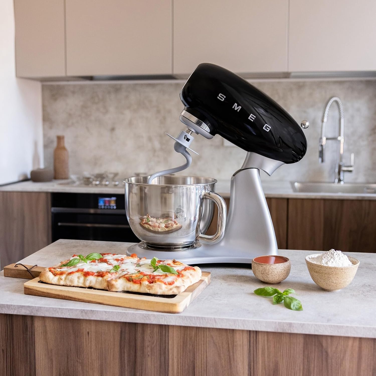 Detalle de SMEG Stand Mixer 5-Qt