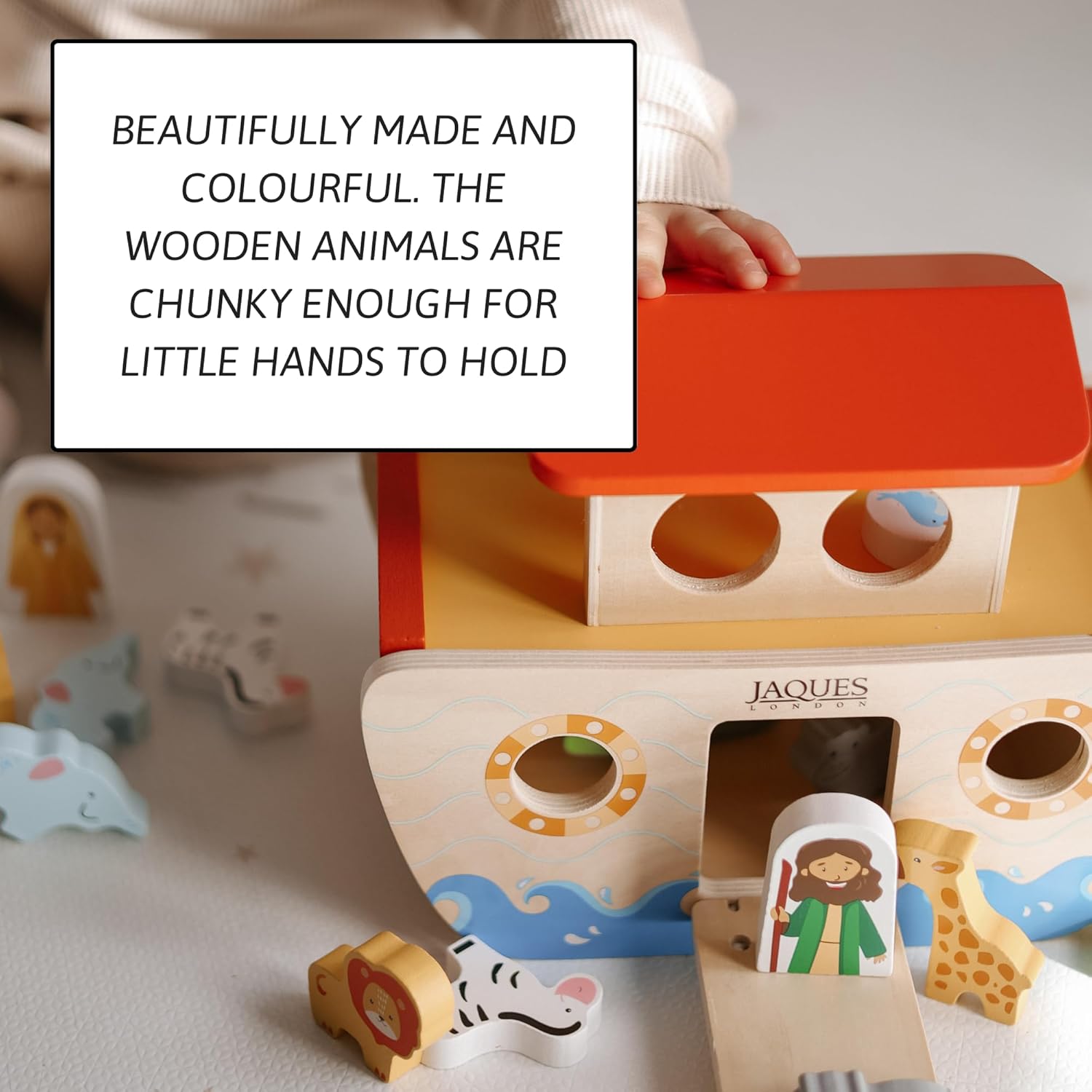 Detalle 2 de Jaques of London Noahs Ark Shape Sorter 14 animals
