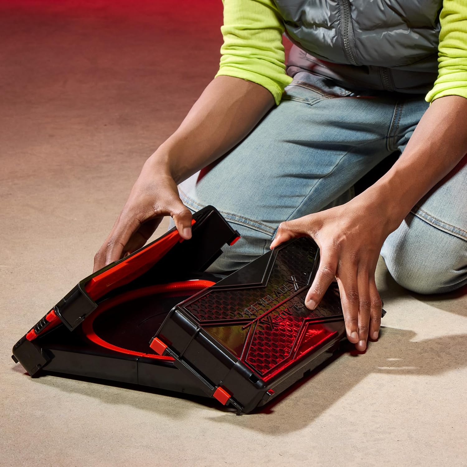 Thumbnail 2 de Beyblade X Clash & Carry Beystadium Battle Arena (Spinning-Top Arena) for Kids Ages 8+