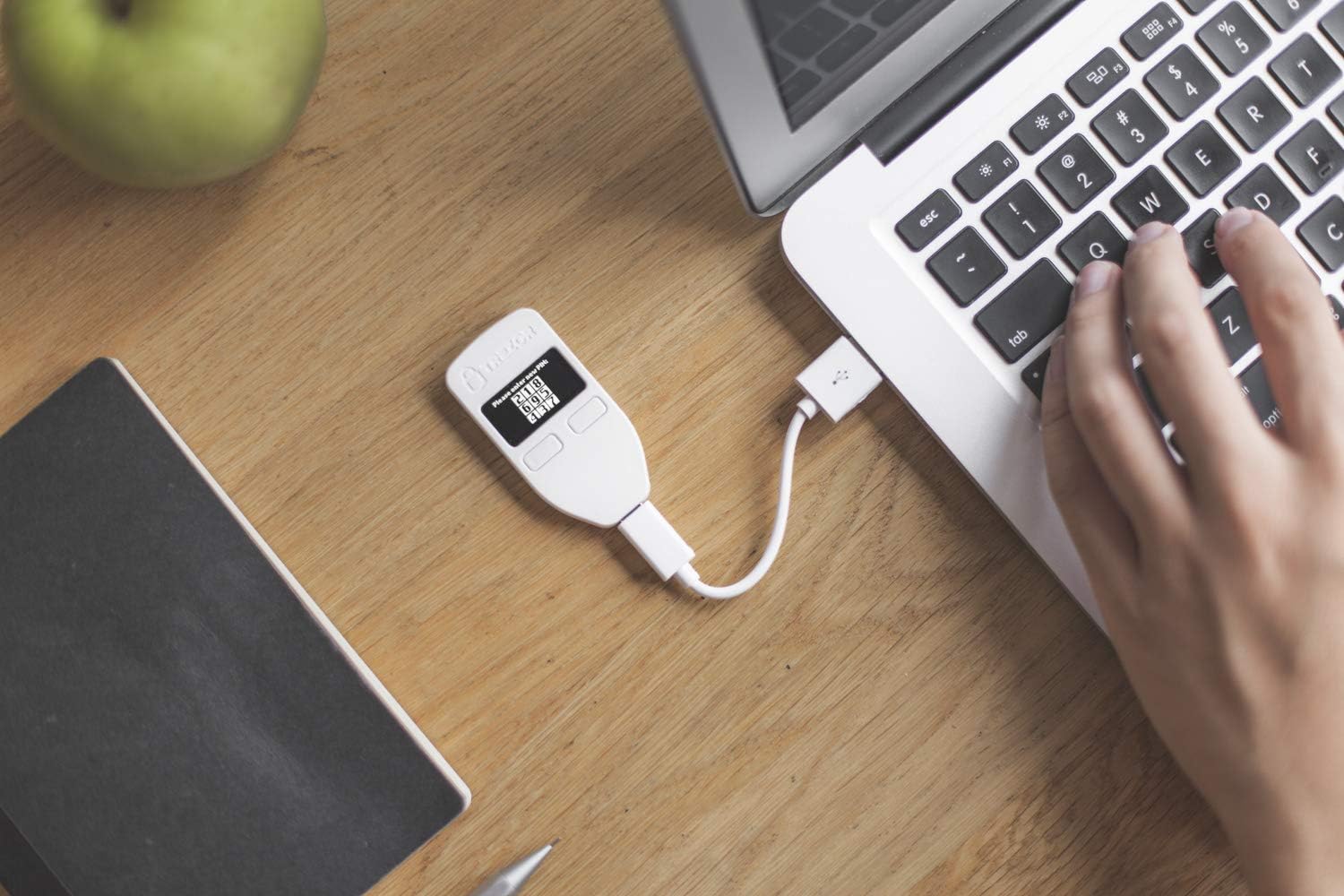 Detalle de Trezor Model One - Cartera de Criptomonedas Segura 🔒