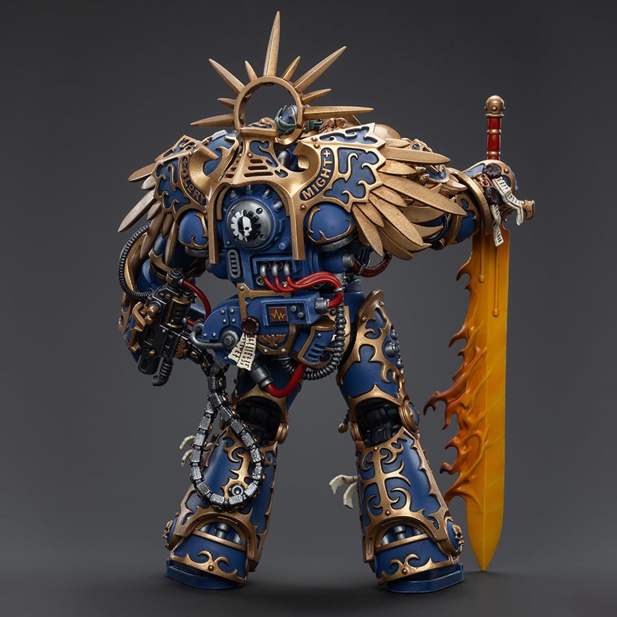 Detalle 2 de JOYTOY 7-inch Ultramarines Primarch Roboute Guilliman Action Figure (Warhammer 40K) 1/18