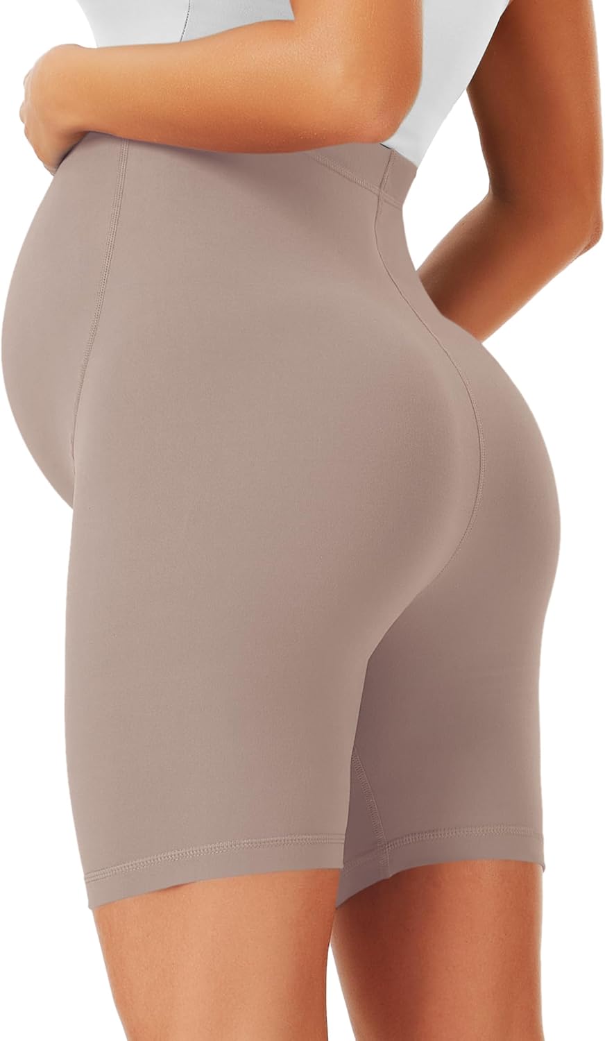 Detalle de VALANDY Creamlush Maternity Shorts Over The Belly