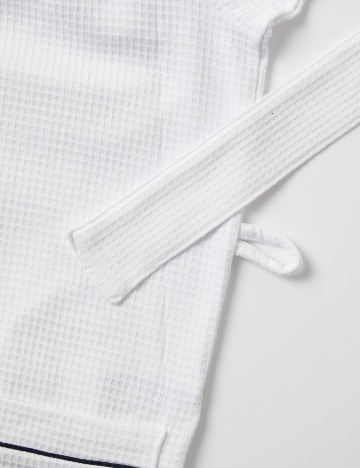 Detalle 2 de Amazon Essentials Herren Leichter Waffel-Bademantel – bequem, atmungsaktiv und vielseitig