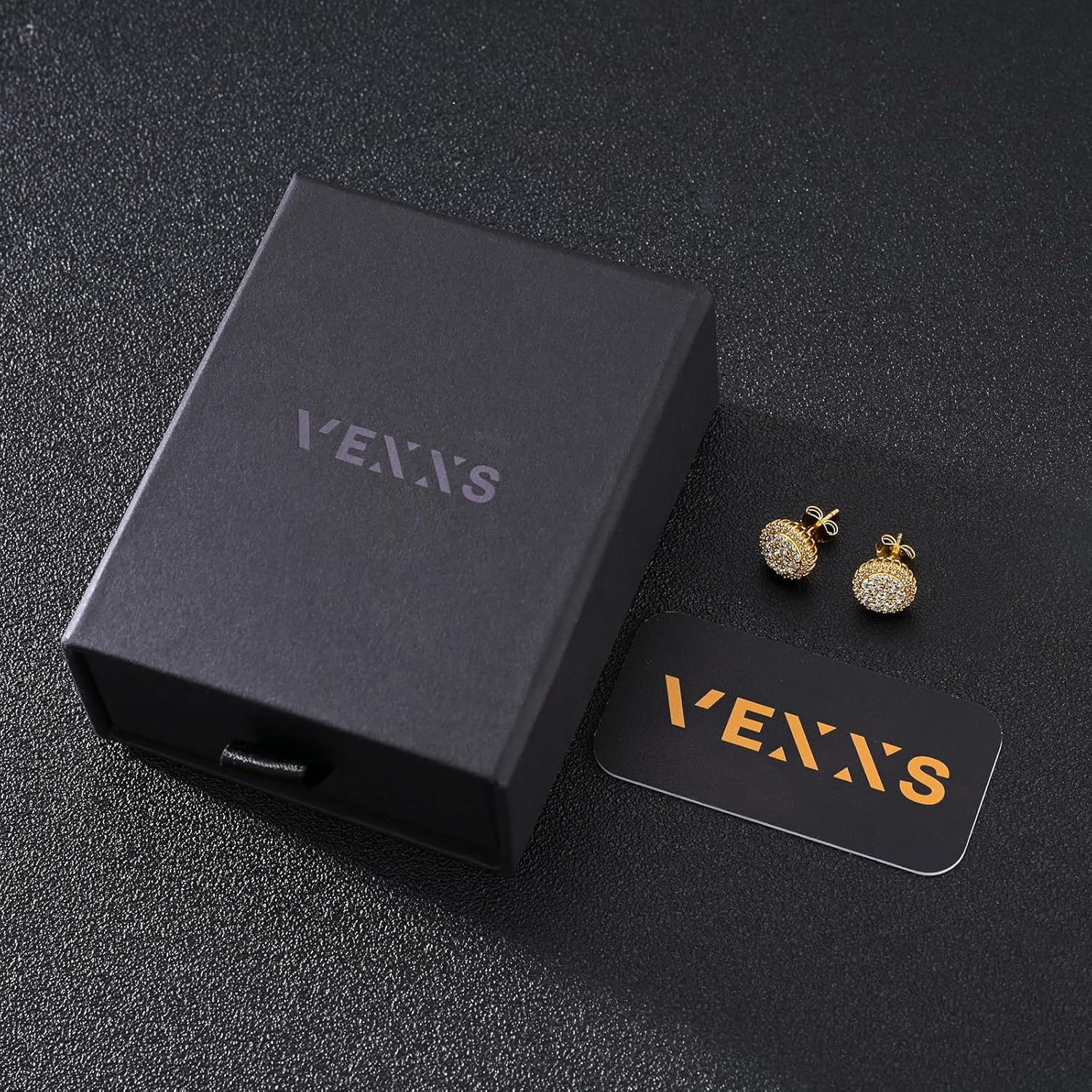 Detalle 2 de VEXXS Herren Ohrringe Silber 925 mit 18K Gold- oder Weißgold-Beschichtung, 5A Zirkonia – Glänzende Diamond-Ohrstecker für Männer