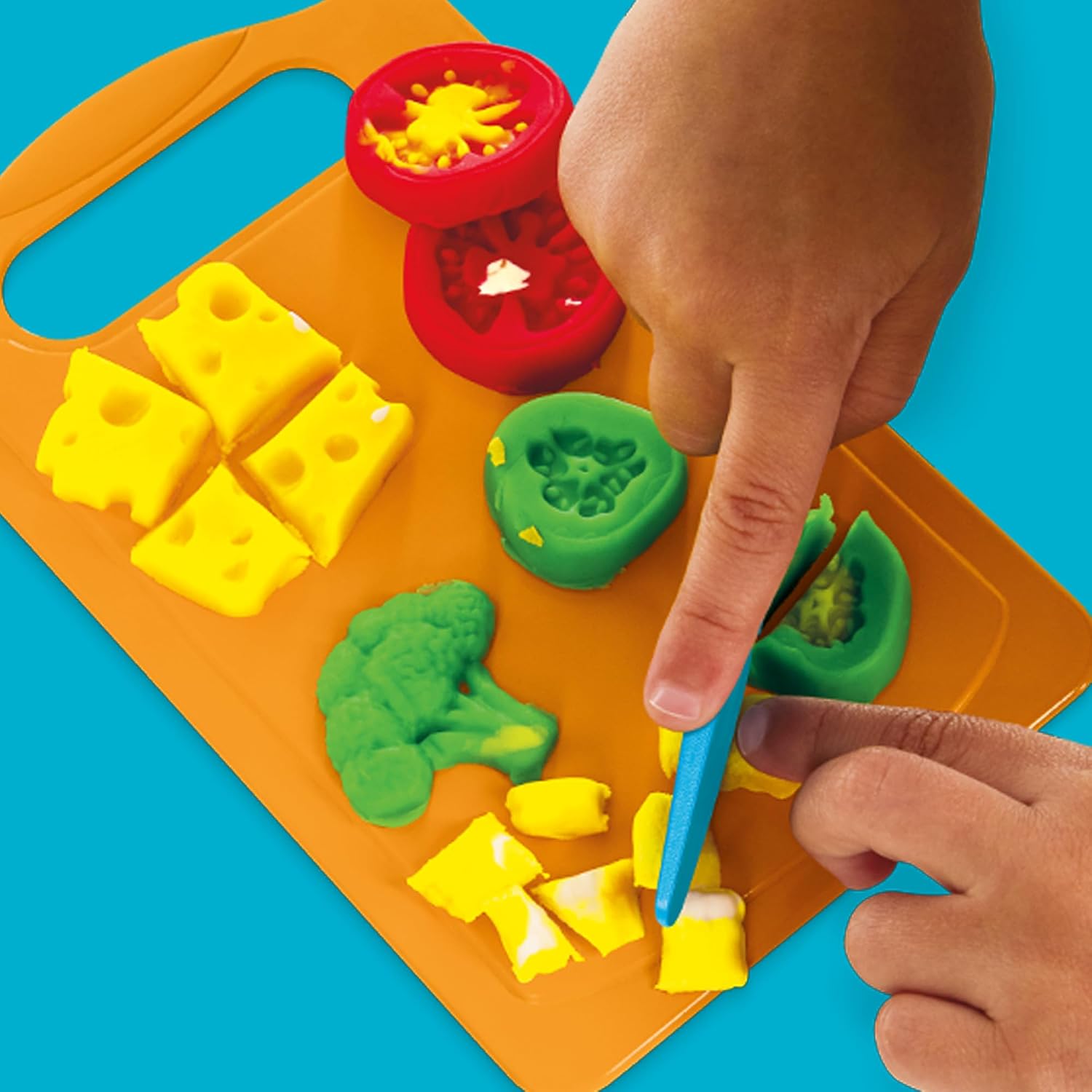 Detalle 2 de Play-Doh Pizza Slice Playset 11 tools