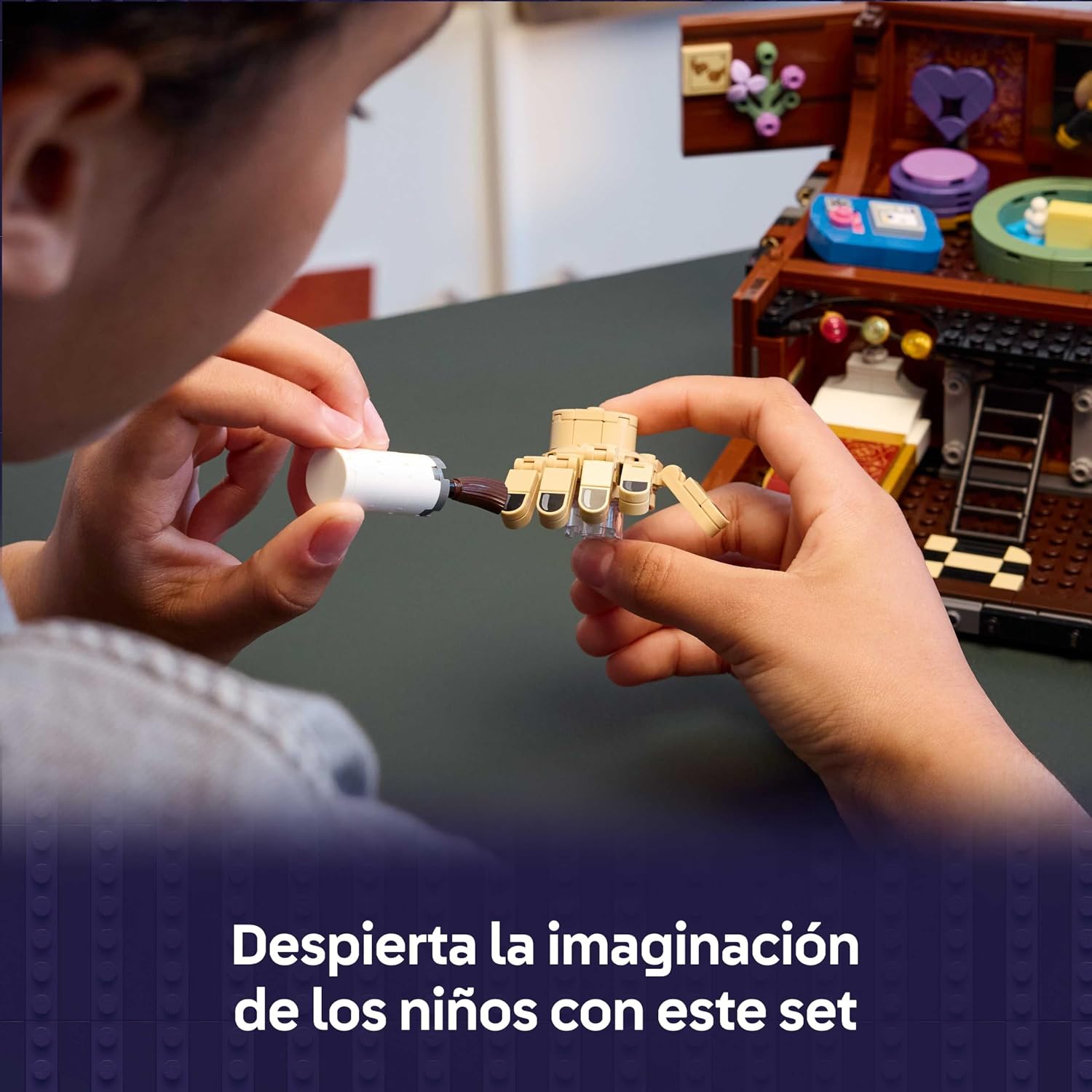 Detalle 2 de LEGO Miércoles Apartamento de Cosa 76785