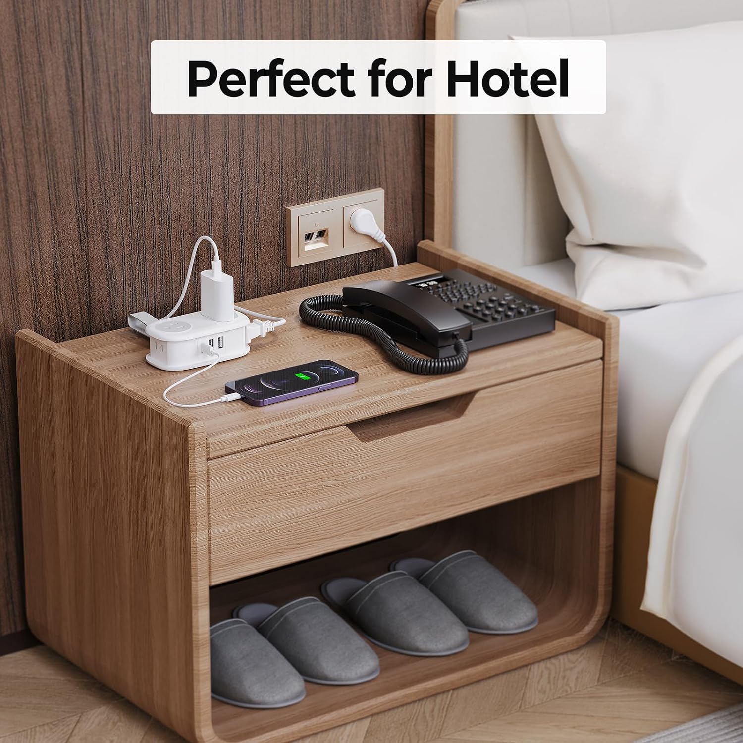 Detalle 1 de ORICO AP3-4A2U1C Travel Power Strip, 4 Outlets, 3 USB Ports, 4-ft Cord